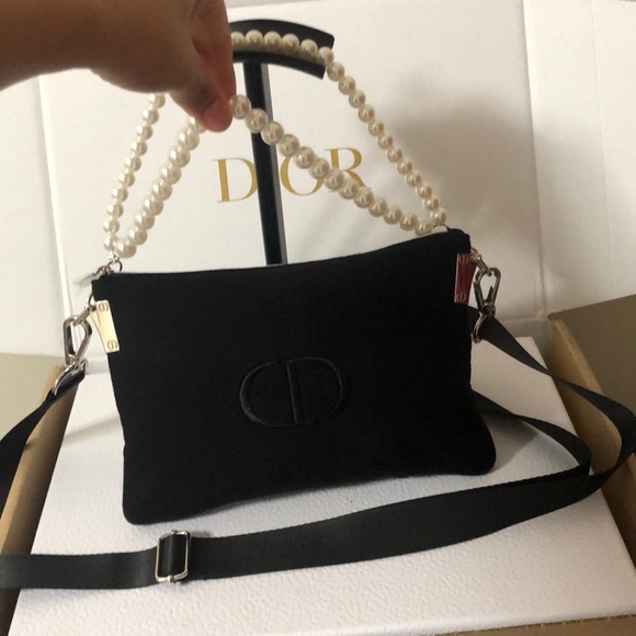 Dior 2in1 bag (shoulder n crossbody) - Picture 2 of 5
